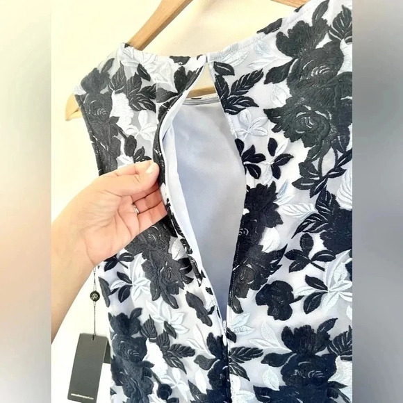 Adrianna Papell Two-Tone Embroidery Floral Lace Overlay Sheath Dress Size 4, NWT - Picture 9 of 11